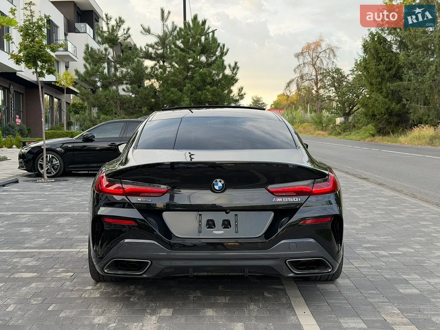 2019 BMW 8er - мініатюра 8