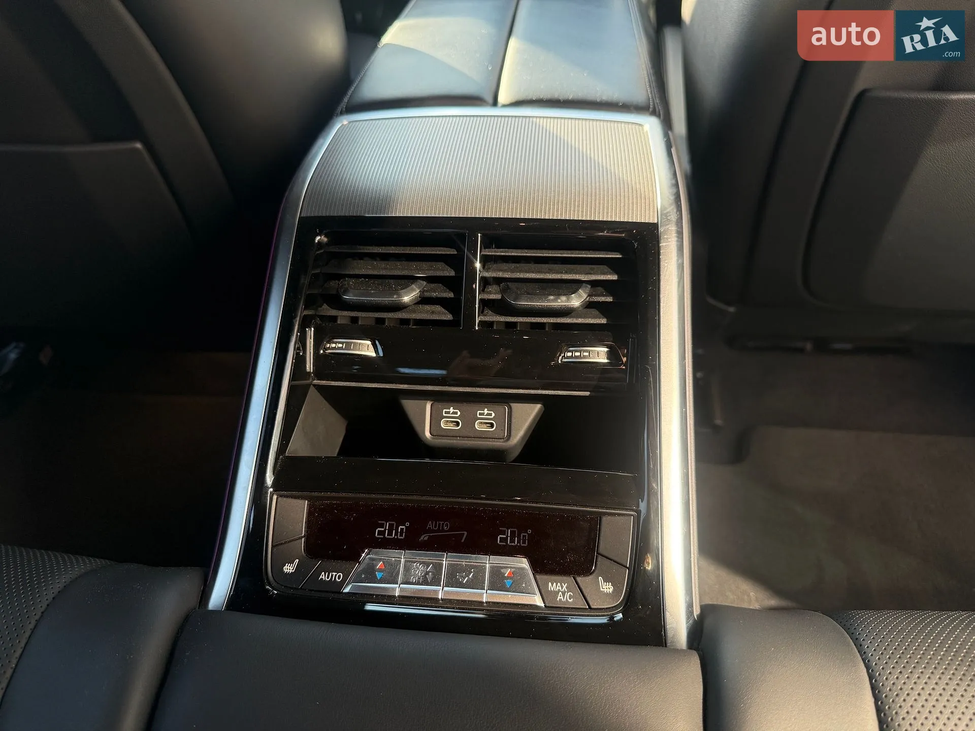 2022 BMW 8er - мініатюра 24