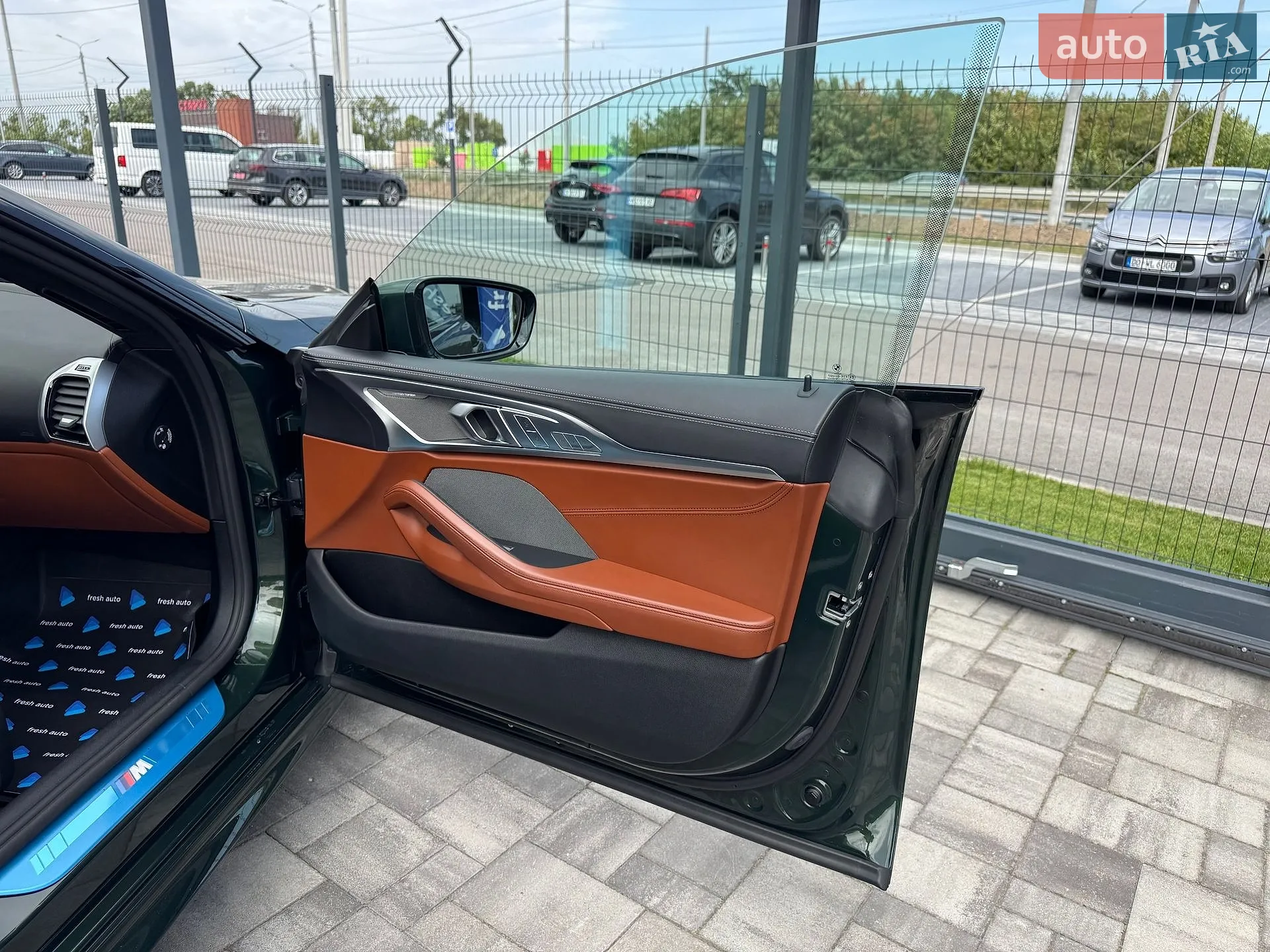 2024 BMW 8er - мініатюра 38