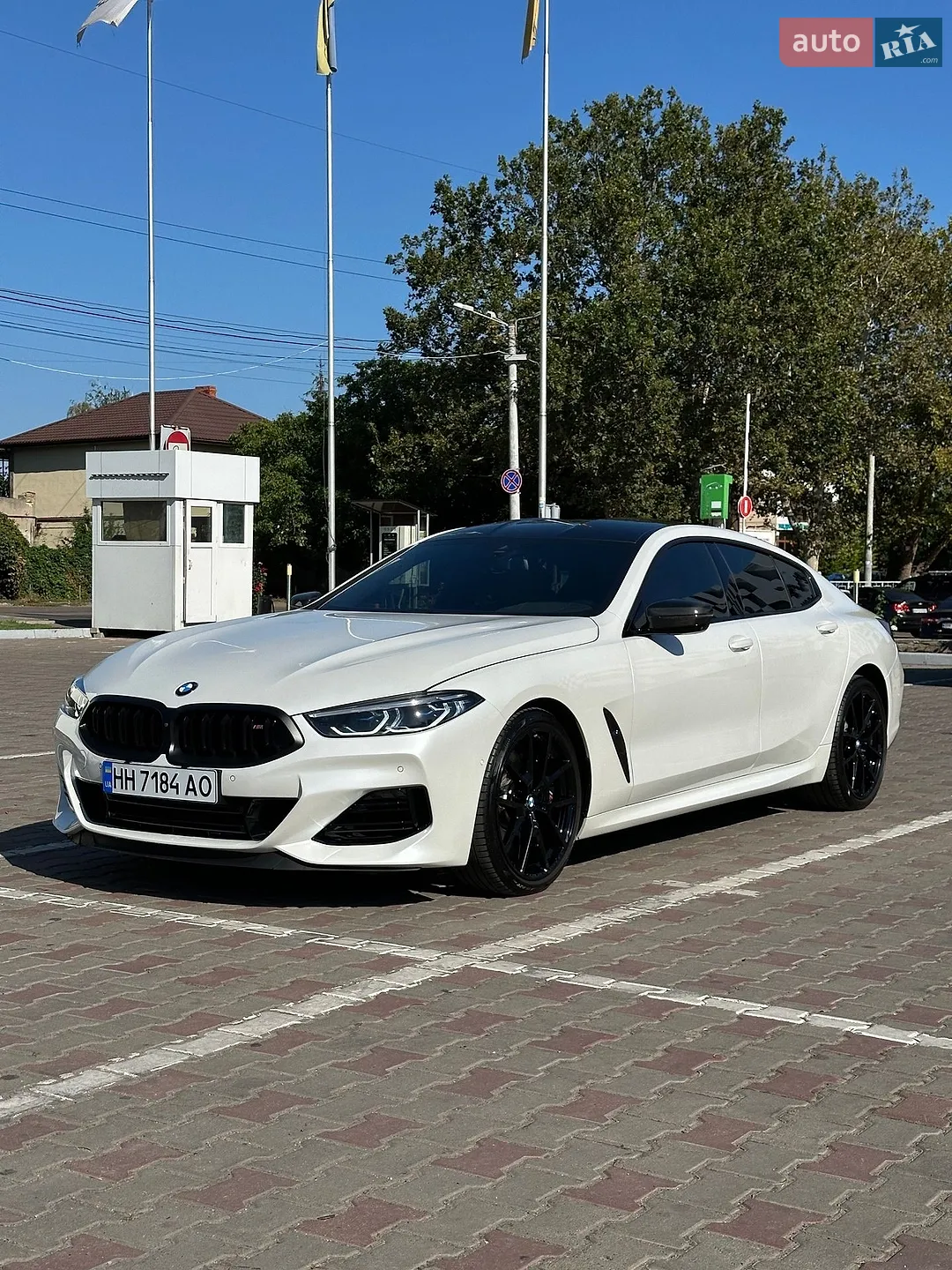 2020 BMW 8er - мініатюра 3