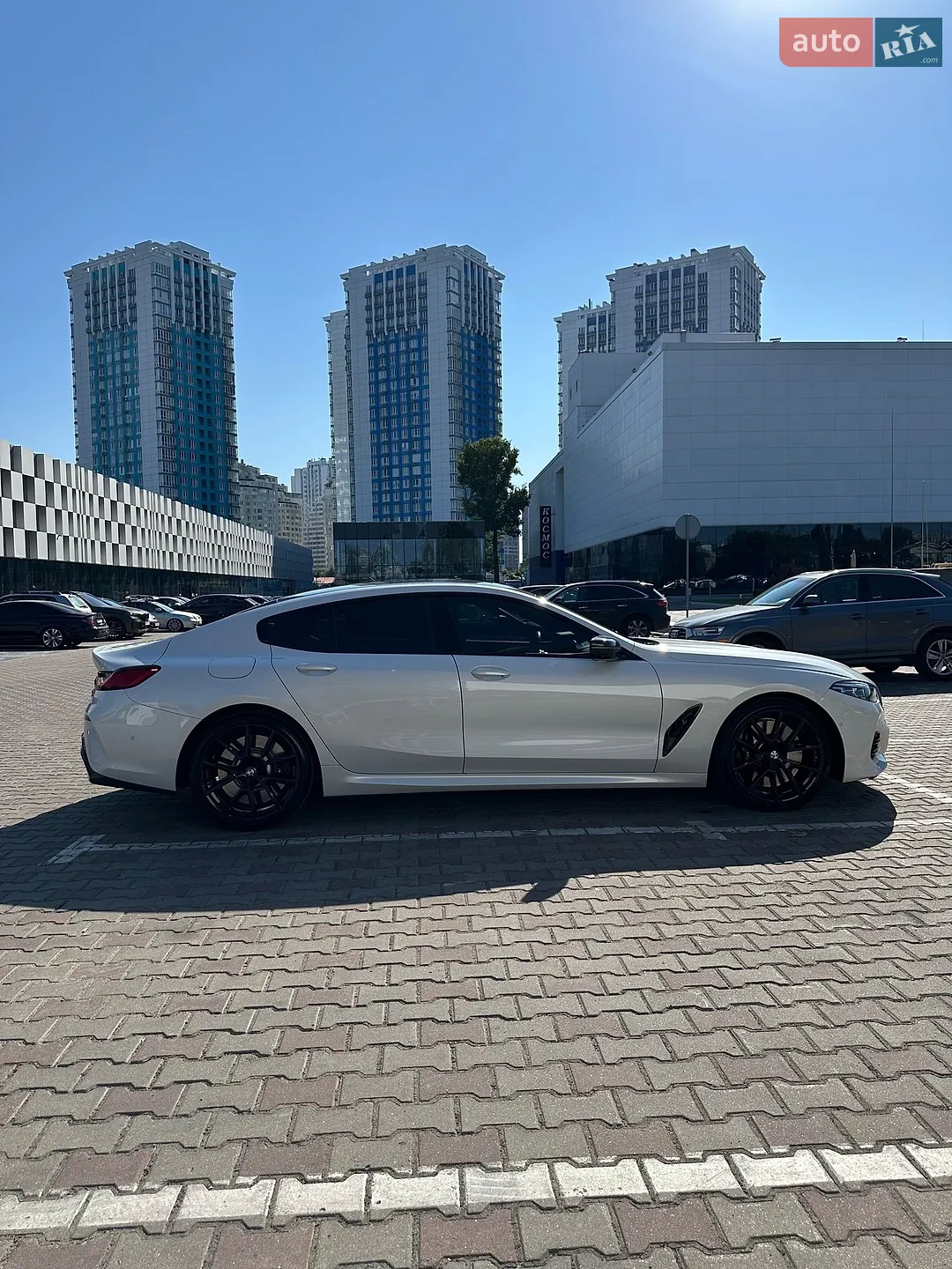 2020 BMW 8er - мініатюра 8