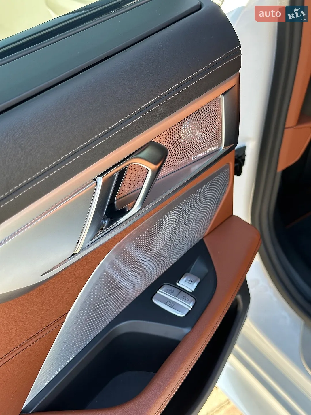 2020 BMW 8er - мініатюра 28
