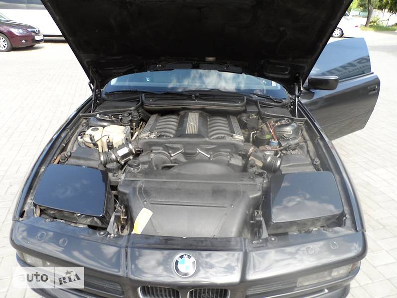 Купе BMW 8 Series 1990 в Дніпрі