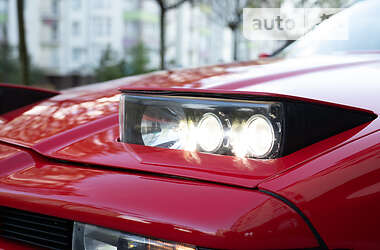 Купе BMW 8 Series 1990 в 
