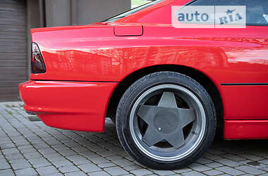 Купе BMW 8 Series 1990 в 