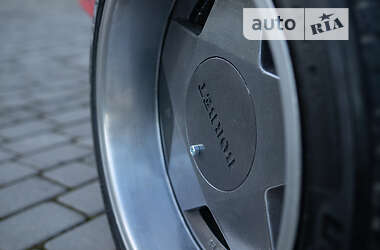 Купе BMW 8 Series 1990 в 