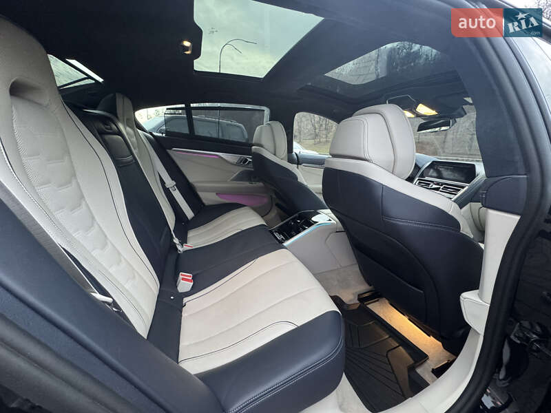 Купе BMW 8 Series 2022 в Киеве