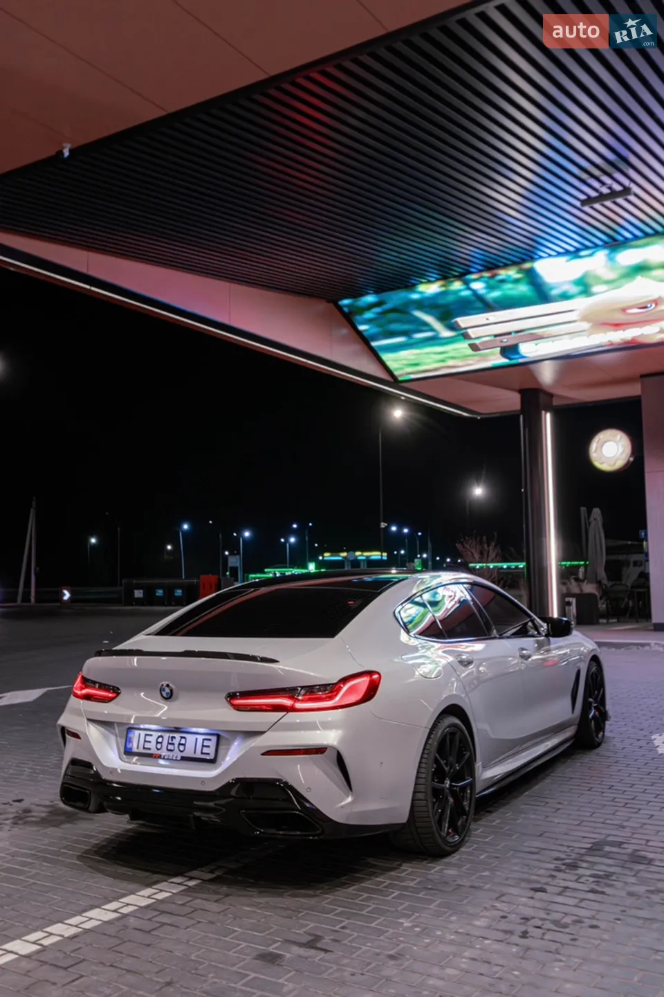 2023 BMW 8er - мініатюра 3