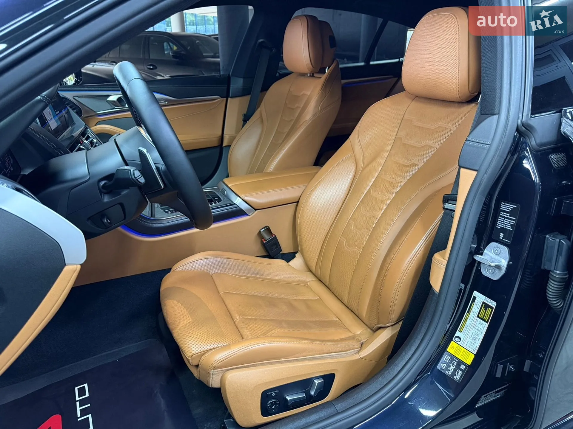 2021 BMW 8er - мініатюра 22