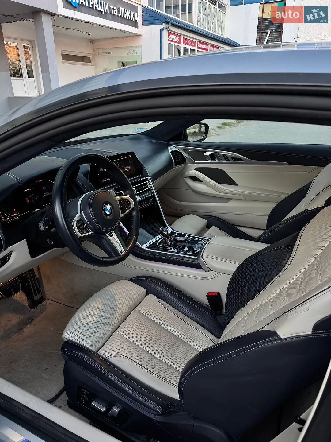 2022 BMW 8er - мініатюра 5