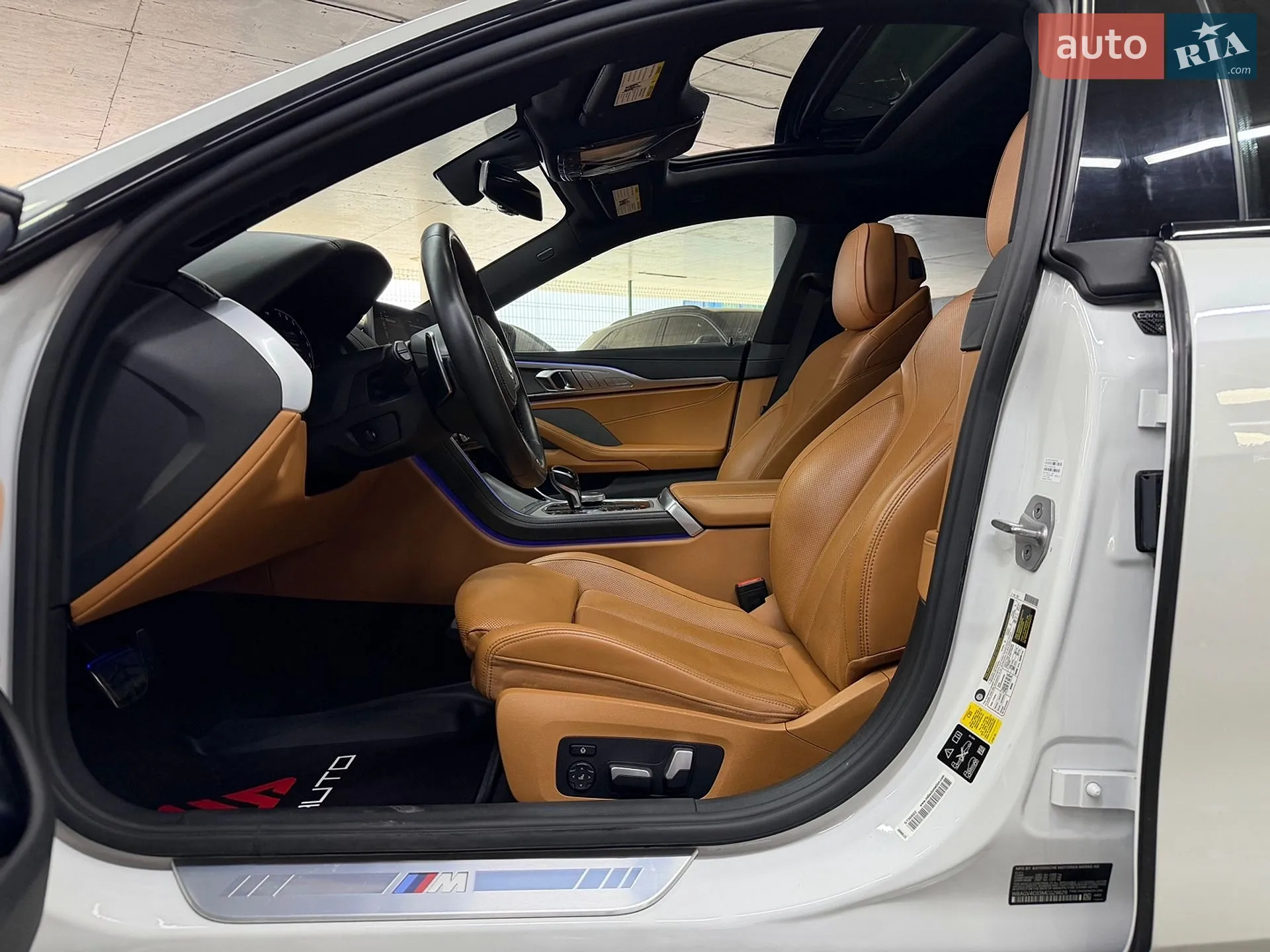 2021 BMW 8er - мініатюра 19