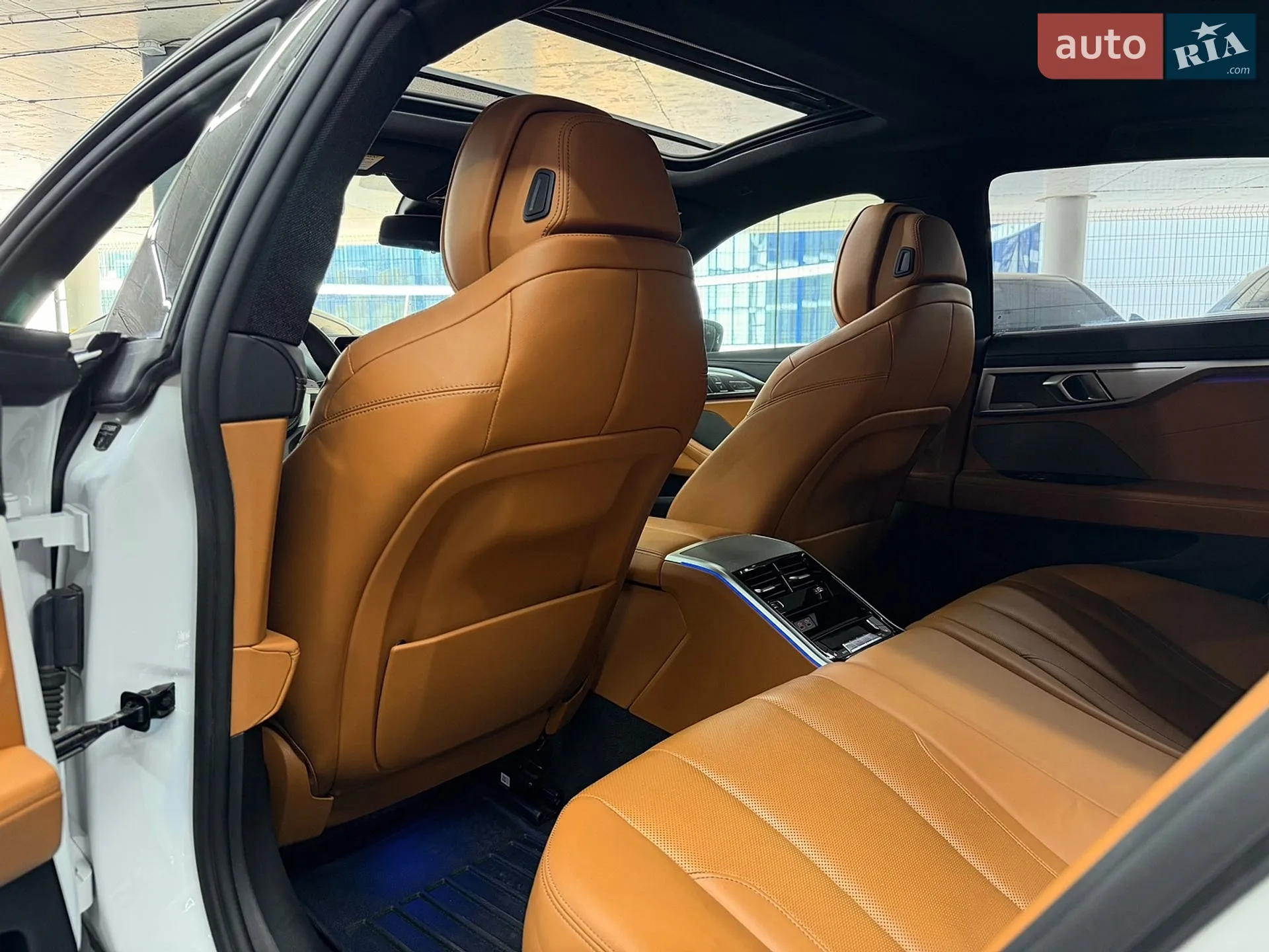 2021 BMW 8er - мініатюра 22