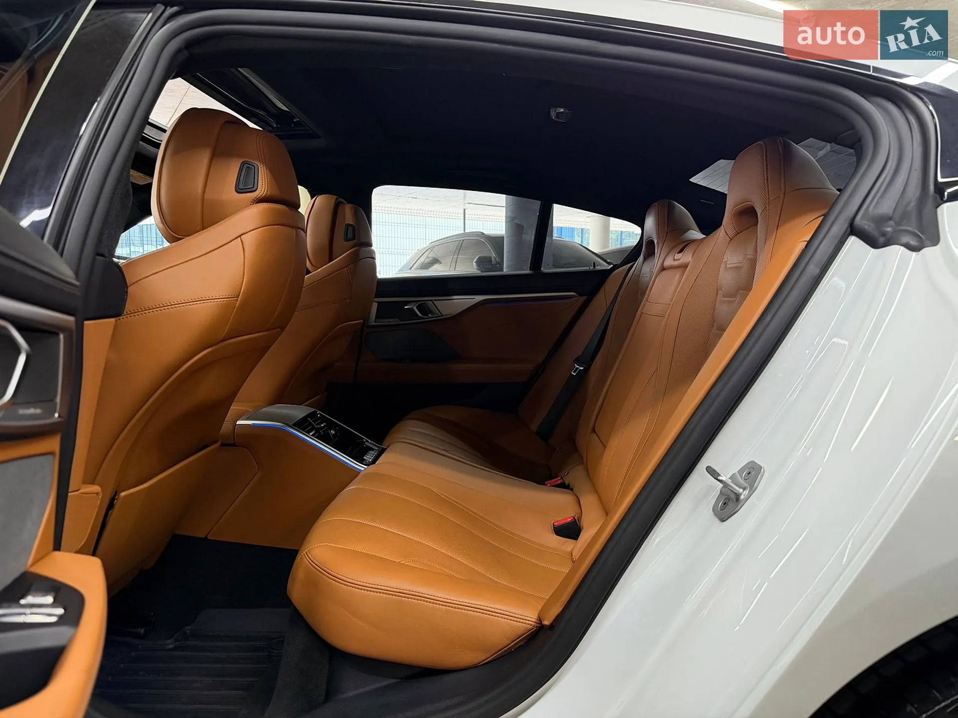 2021 BMW 8er - мініатюра 23