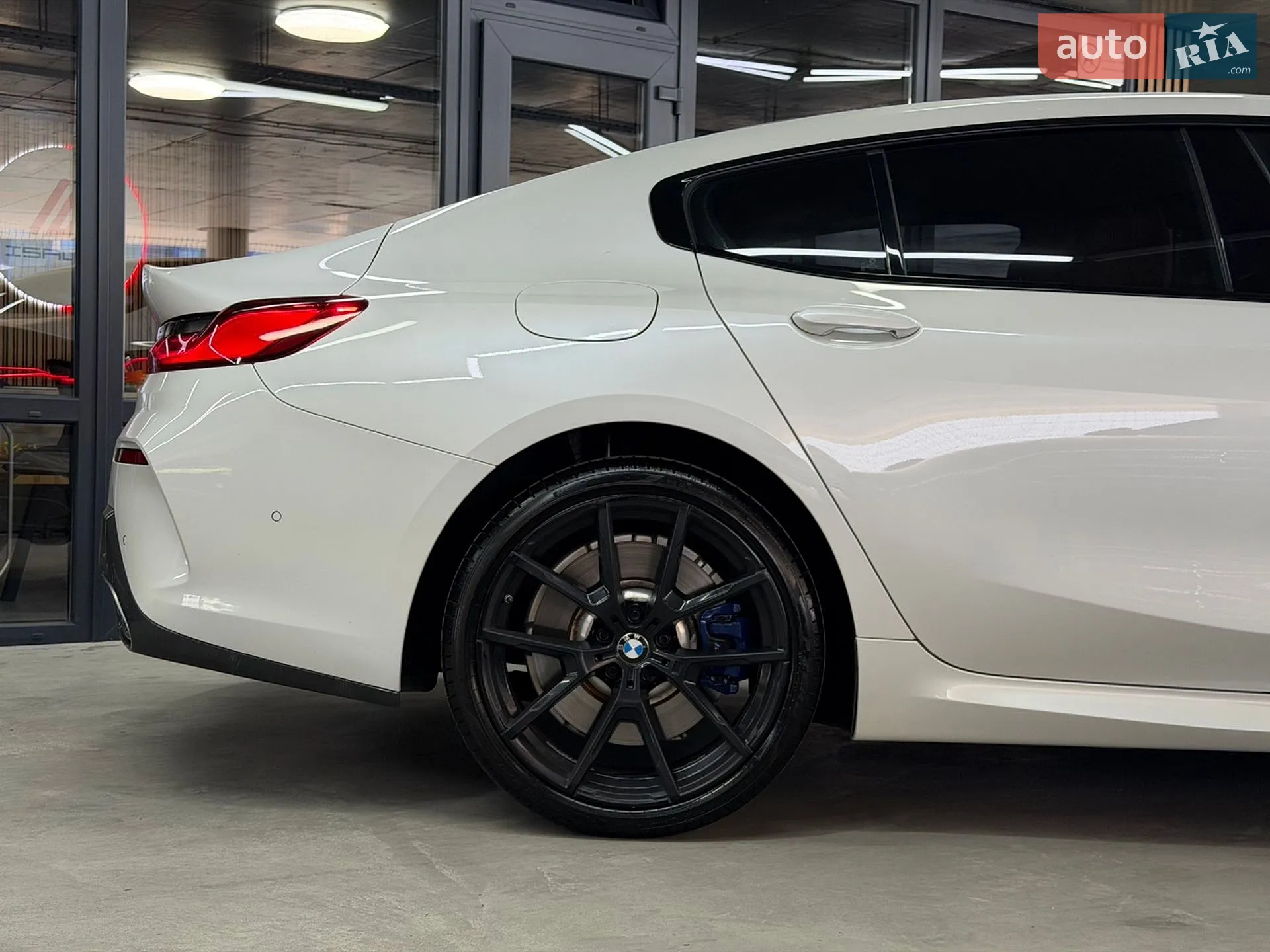 2021 BMW 8er - мініатюра 24