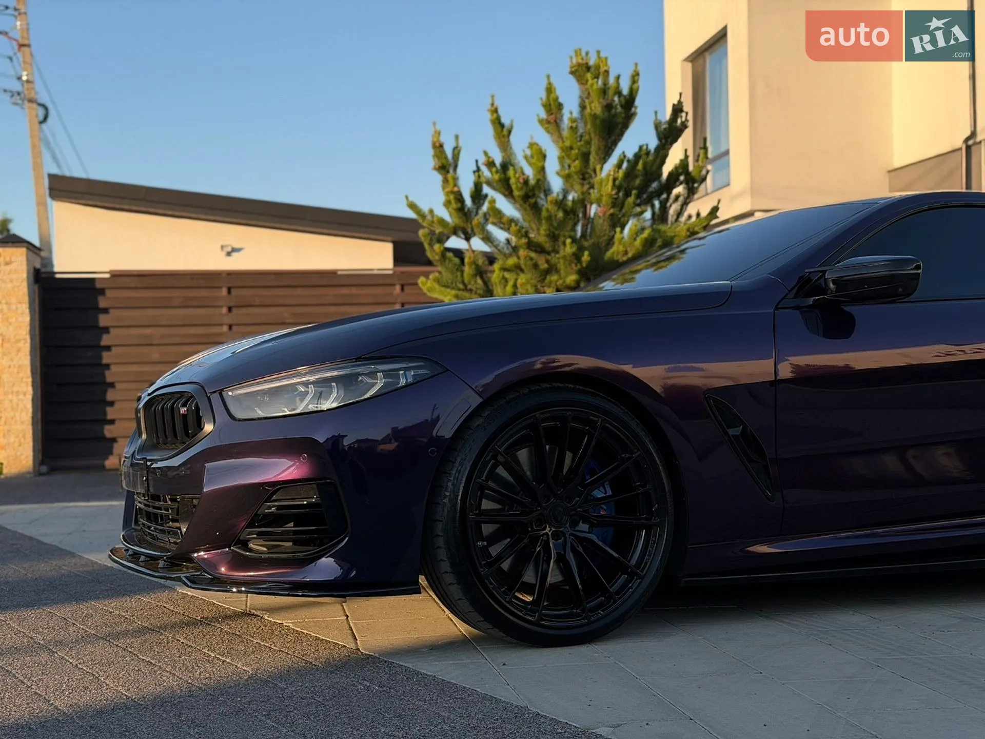 2022 BMW 8er - мініатюра 16