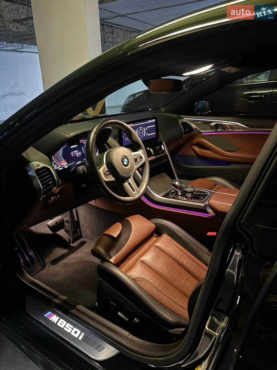 2022 BMW 8er - мініатюра 16