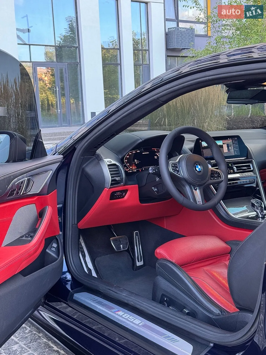 2019 BMW 8er - мініатюра 10