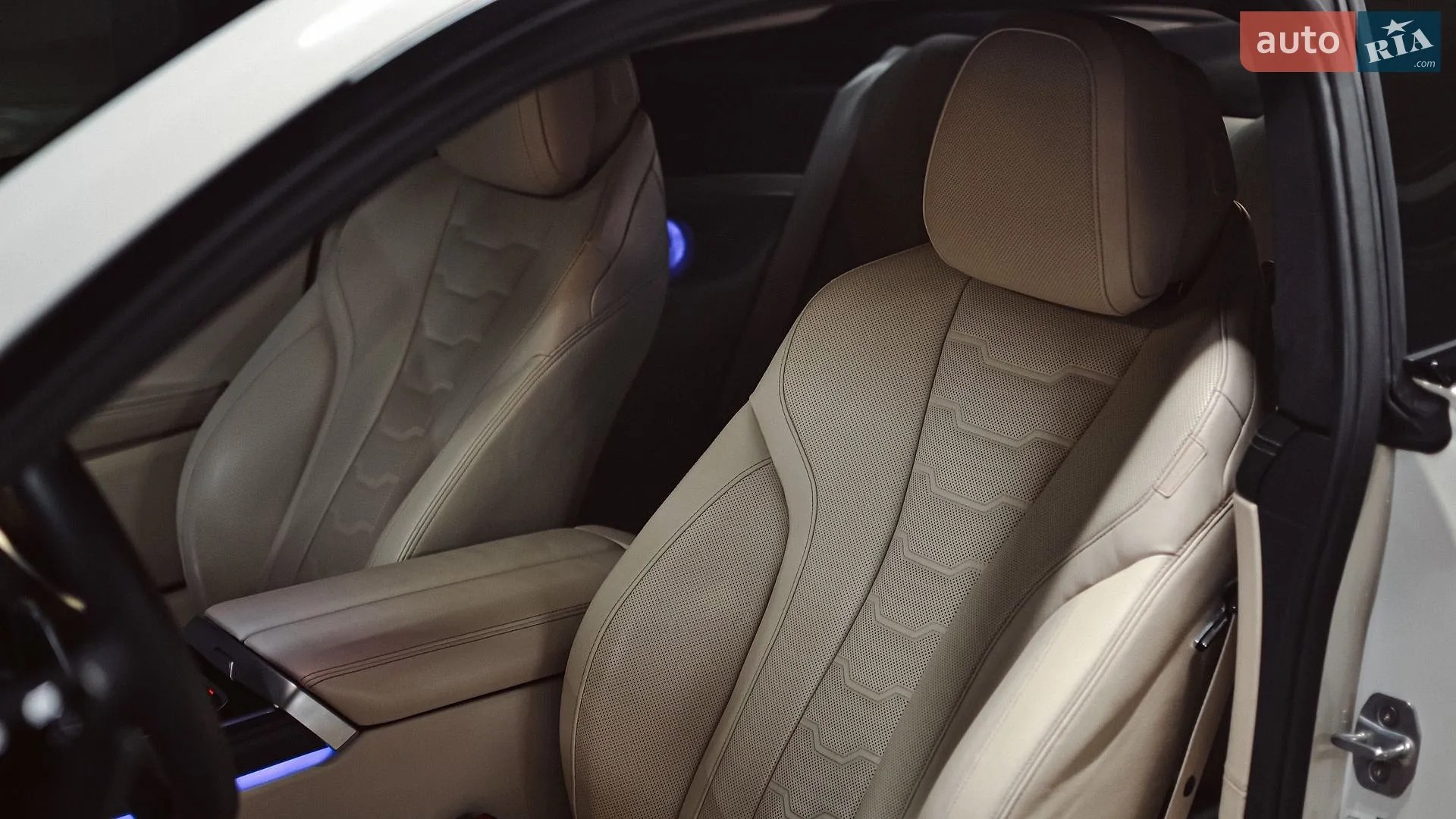 2018 BMW 8er - мініатюра 19