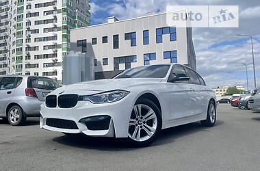 BMW 328 2015