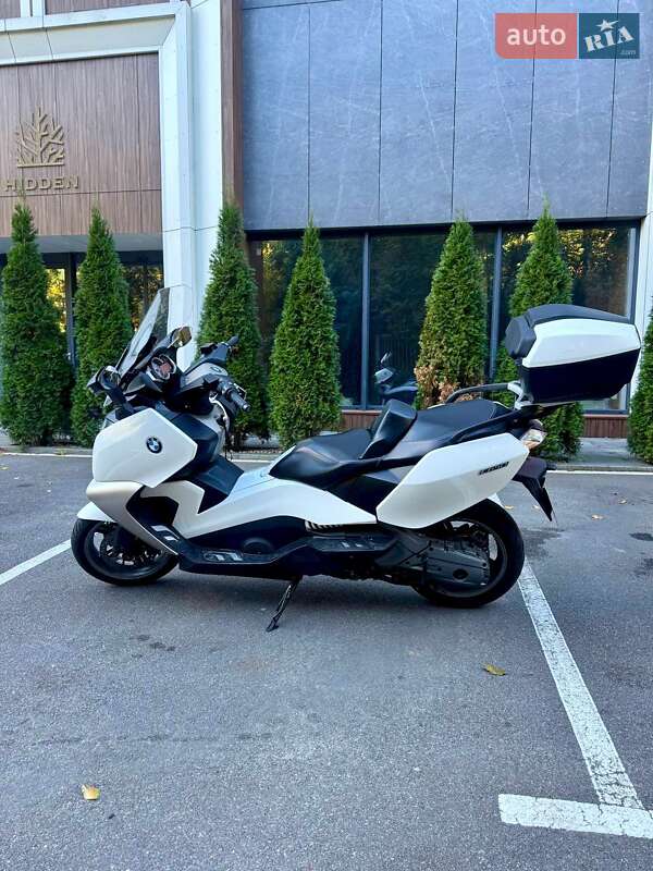 Максі-скутер BMW C 650GT 2013 в Києві фото 7 Максі-скутер BMW C 650GT 2013 в Києві