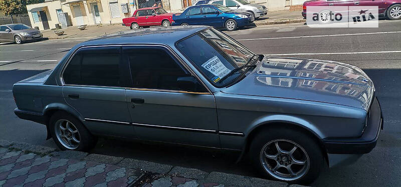 Седан BMW E3 1988 в Одесі