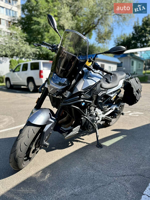 BMW F 900R 2023