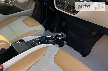 Хетчбек BMW I3 2015 в 