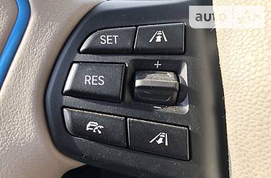 Хетчбек BMW I3 2015 в 