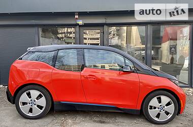 Хетчбек BMW I3 2015 в 