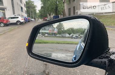 Хетчбек BMW I3 2017 в 