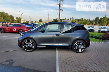 Хетчбек BMW I3 2017 в 