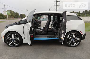 Седан BMW I3 2016 в Киеве