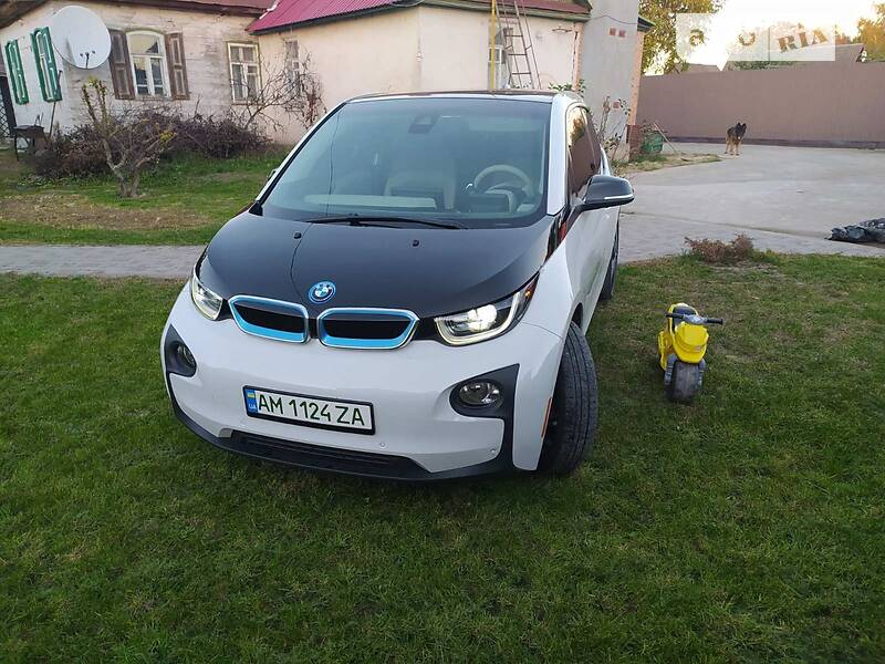 Хэтчбек BMW I3 2015 в Житомире