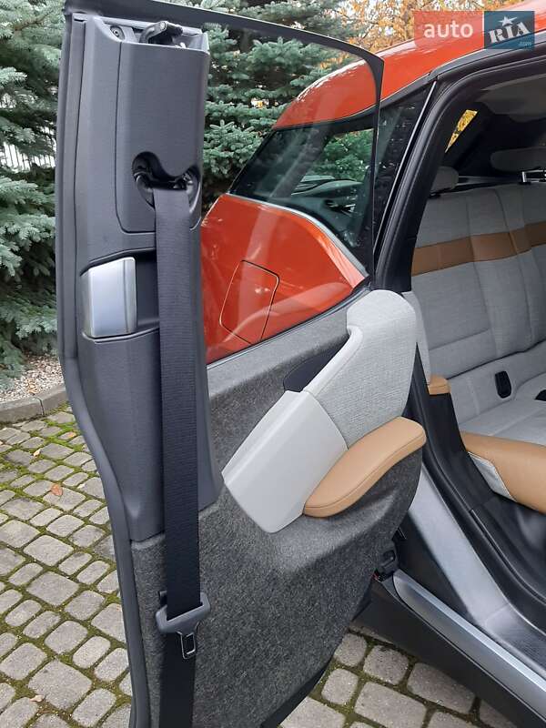 Хэтчбек BMW I3 2015 в Сваляве