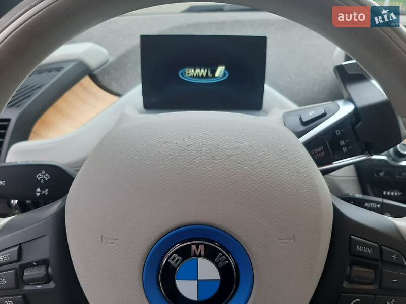 Хэтчбек BMW I3 2015 в Сваляве