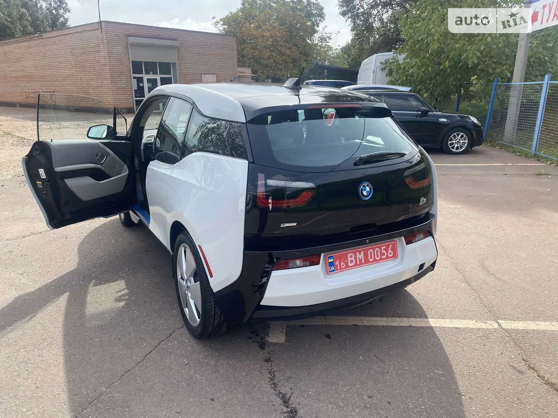 2016 BMW i3 - мініатюра 27
