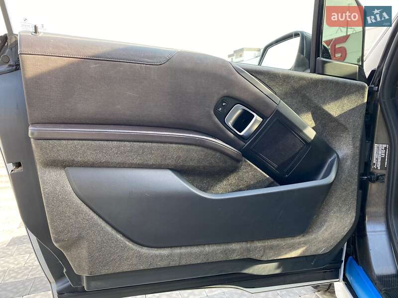 Хэтчбек BMW I3 2015 в Ужгороде