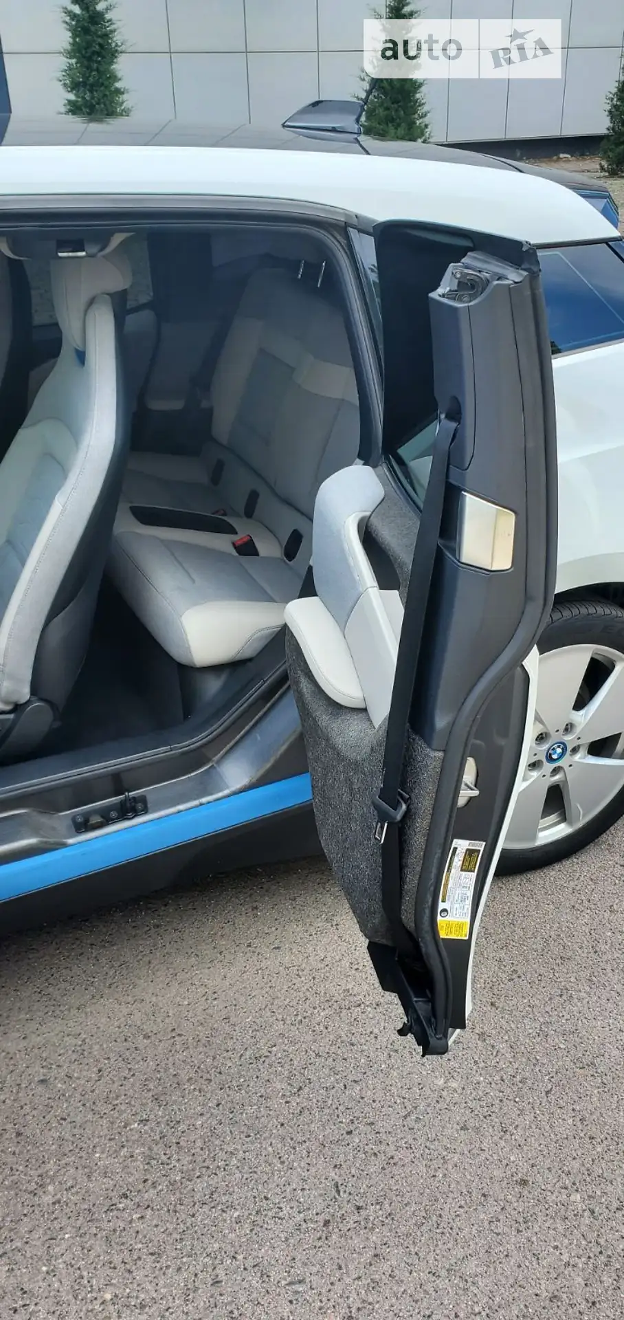 2016 BMW i3 - мініатюра 17