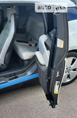 Хетчбек BMW I3 2016 в 