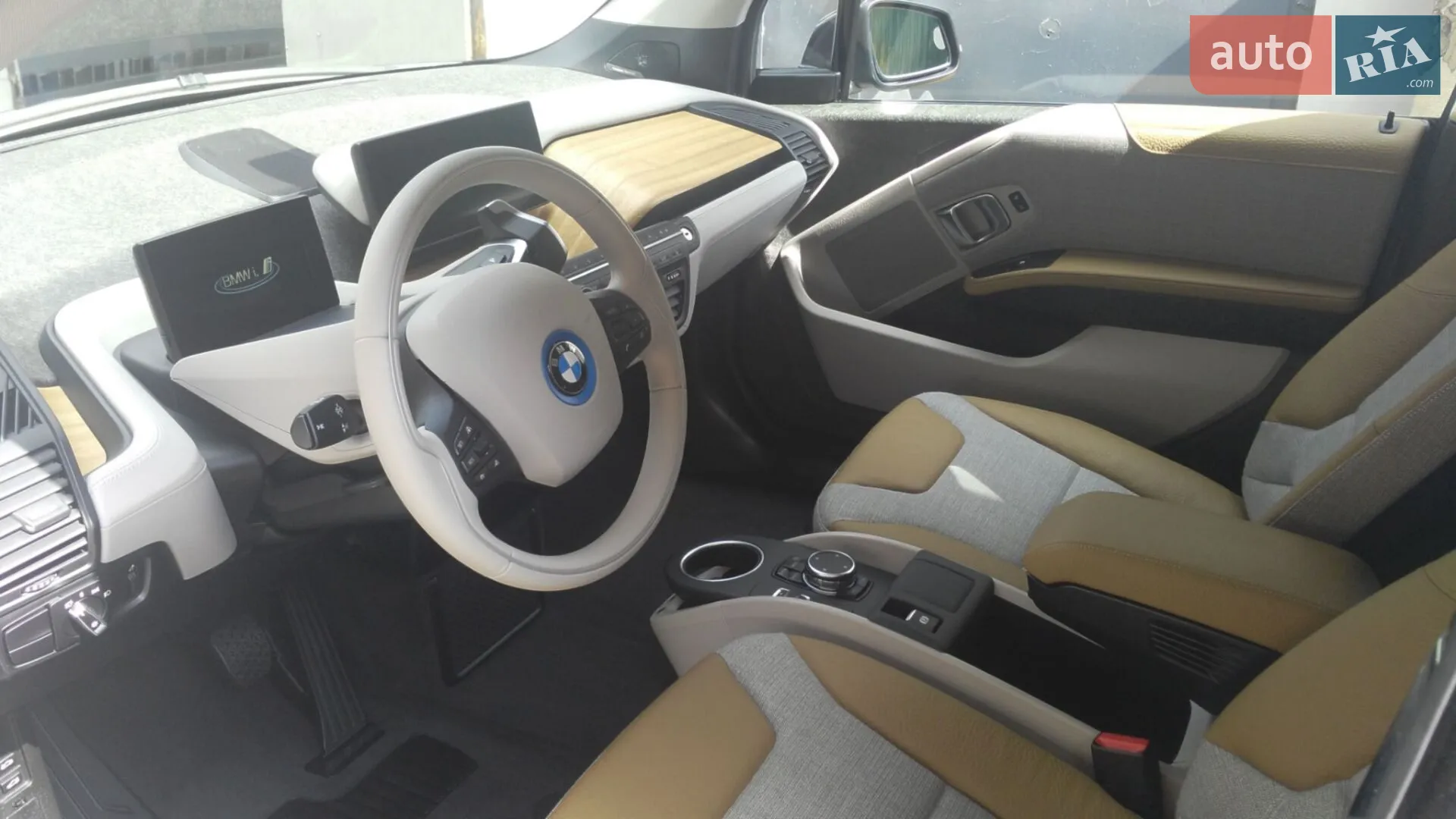 2015 BMW i3 - мініатюра 2