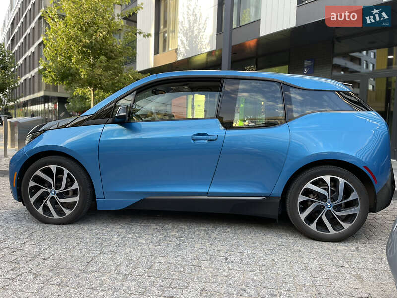 Хэтчбек BMW I3 2016 в Киеве