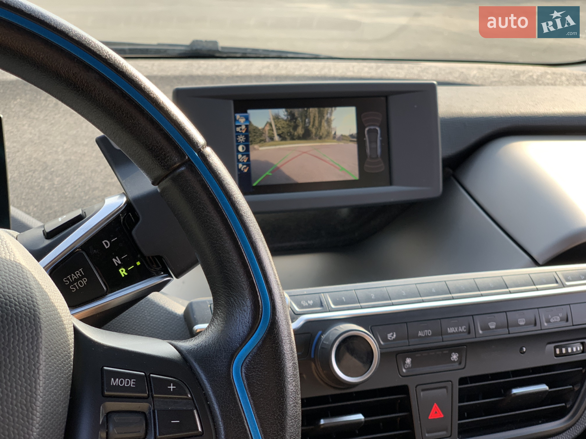 2015 BMW i3 - мініатюра 14