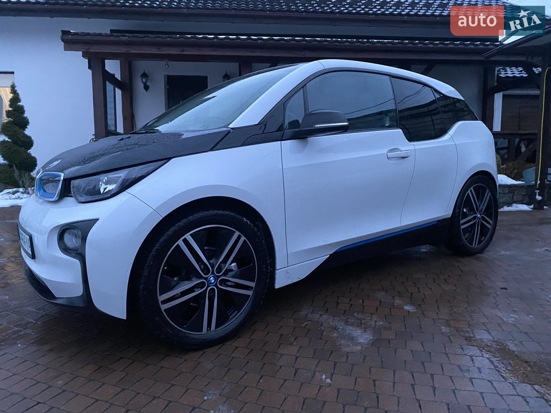 2017 BMW i3 - мініатюра 9