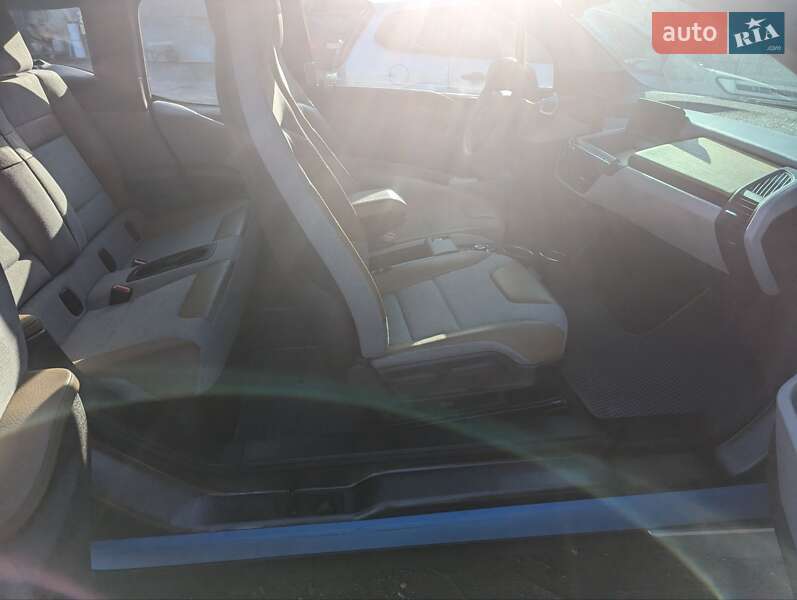 Хетчбек BMW I3 2015 в Чернівцях