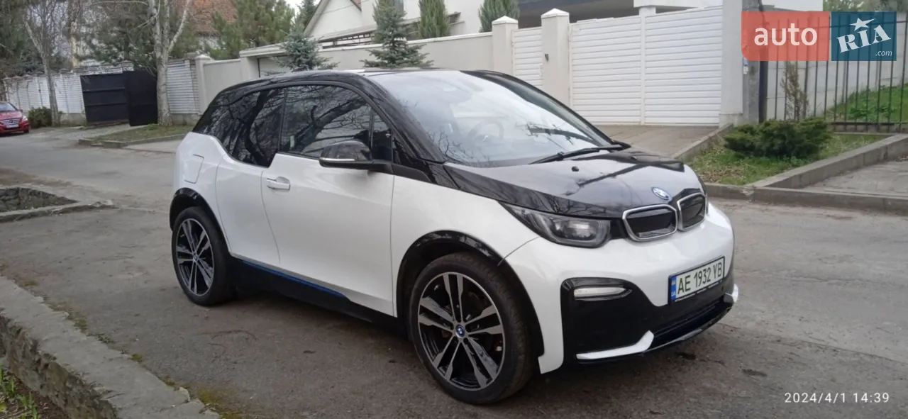 2017 BMW i3 - мініатюра 17