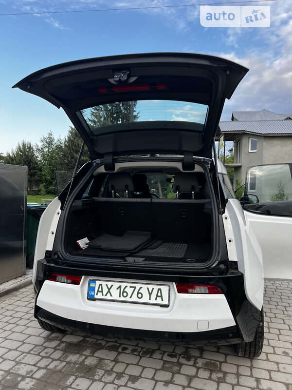 Хэтчбек BMW I3 2015 в Львове