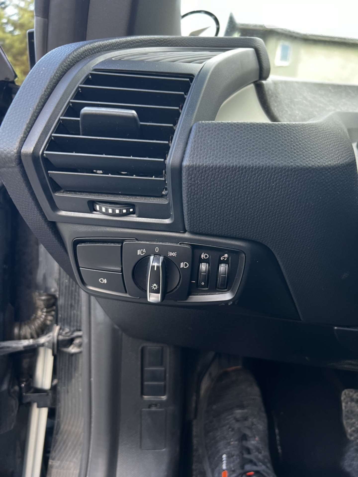 2015 BMW i3 - мініатюра 15