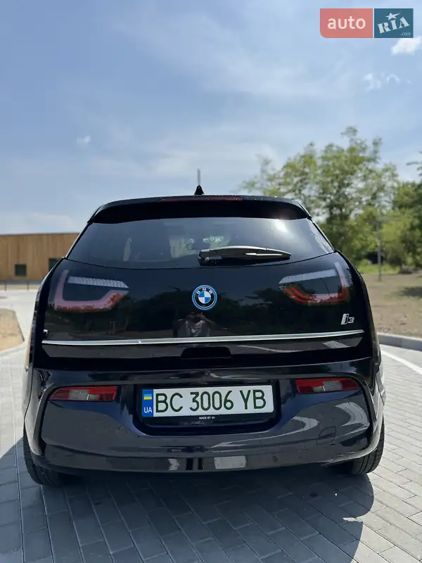 Хэтчбек BMW I3 2022 в 
