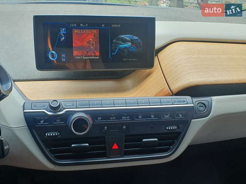 Хэтчбек BMW I3 2015 в Кропивницком