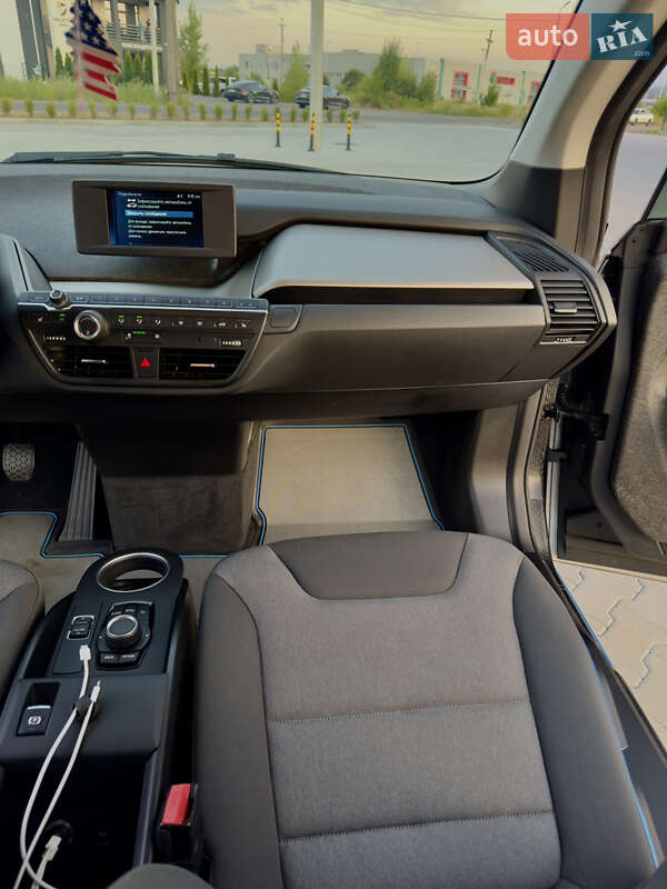 Хэтчбек BMW I3 2020 в Хусте